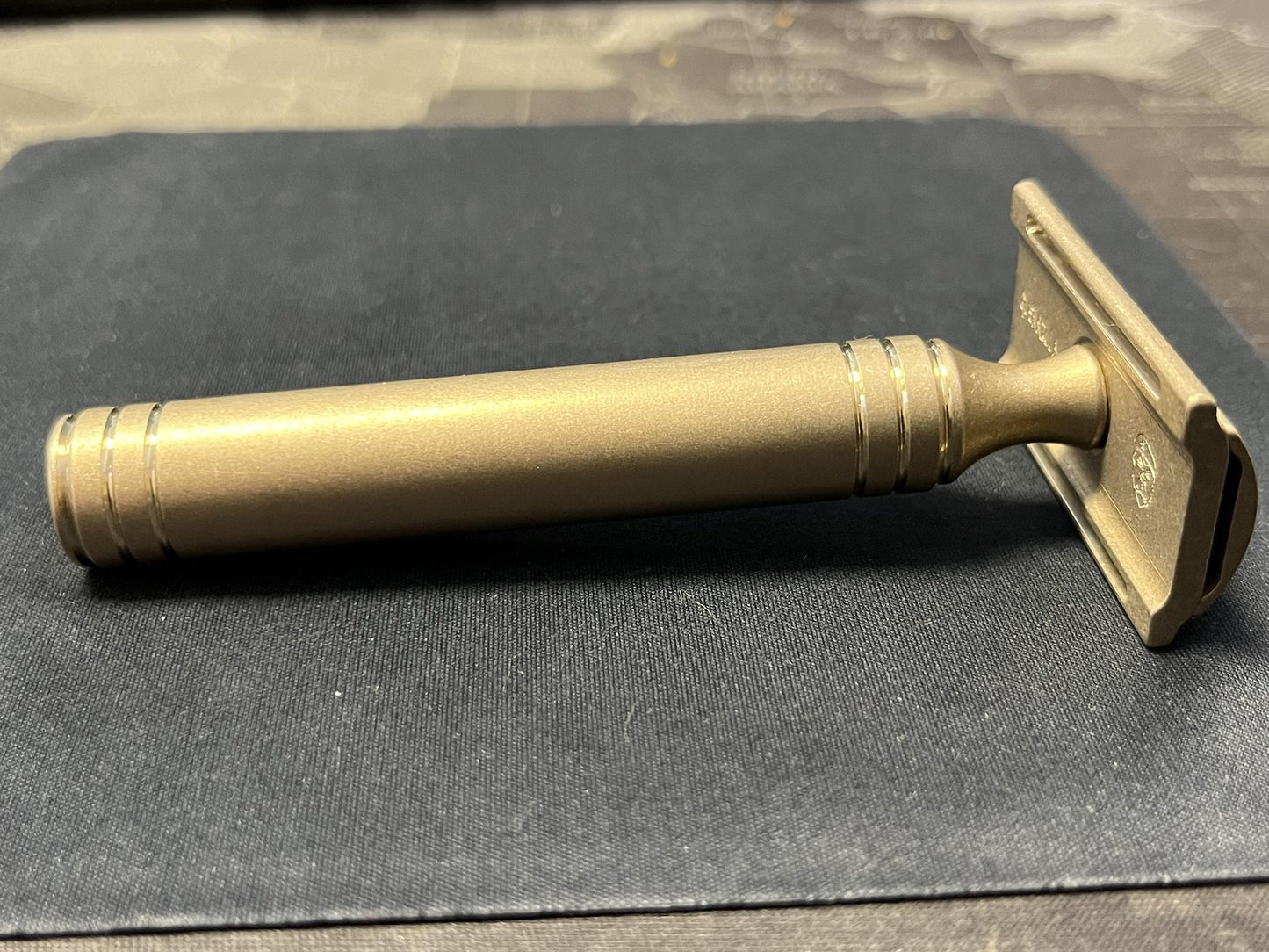 C954 Bronze - Complete Razor