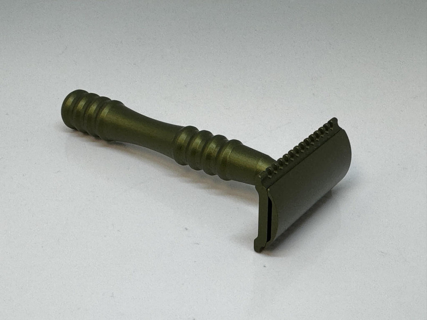 ARMY GREEN – GUERRILLA RAZORS